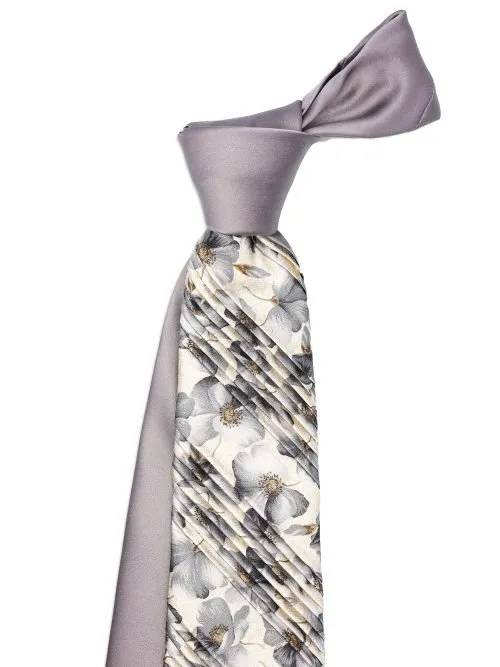 Silver Pleated Deco tie with flowers and contrasting grey knot<sup style="background-color: #aa9b63; text-transform: capitalize; color: #FFFFFF">NEW</sup>