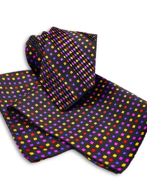 Set with Black pleated tie and matching pocket square with multicolored squares<sup style="background-color: #aa9b63; text-transform: capitalize; color: #FFFFFF">NEW</sup>